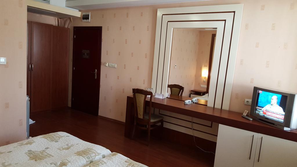 Hotel Bozukova House Sliven Zimmer foto