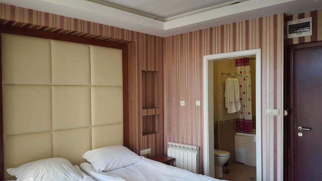Hotel Bozukova House Sliven Zimmer foto